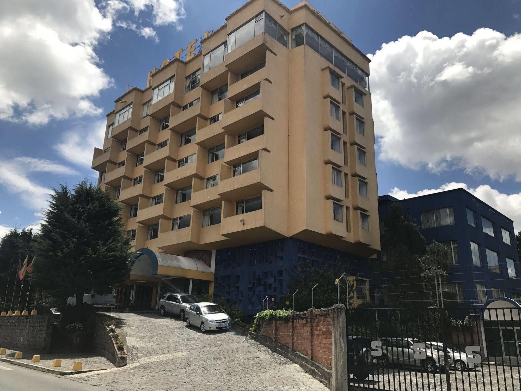Hotel Savoy