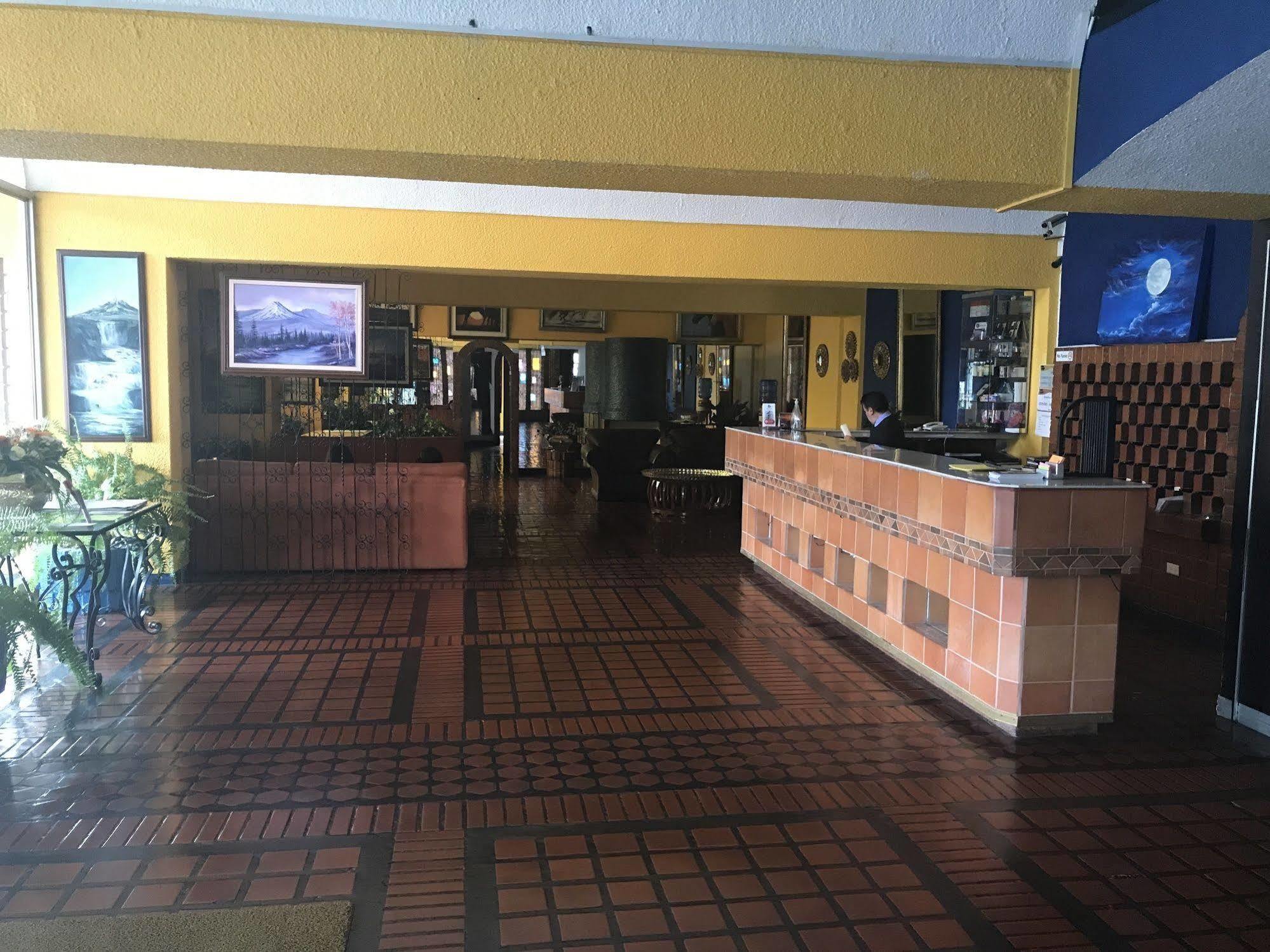 Hotel Savoy