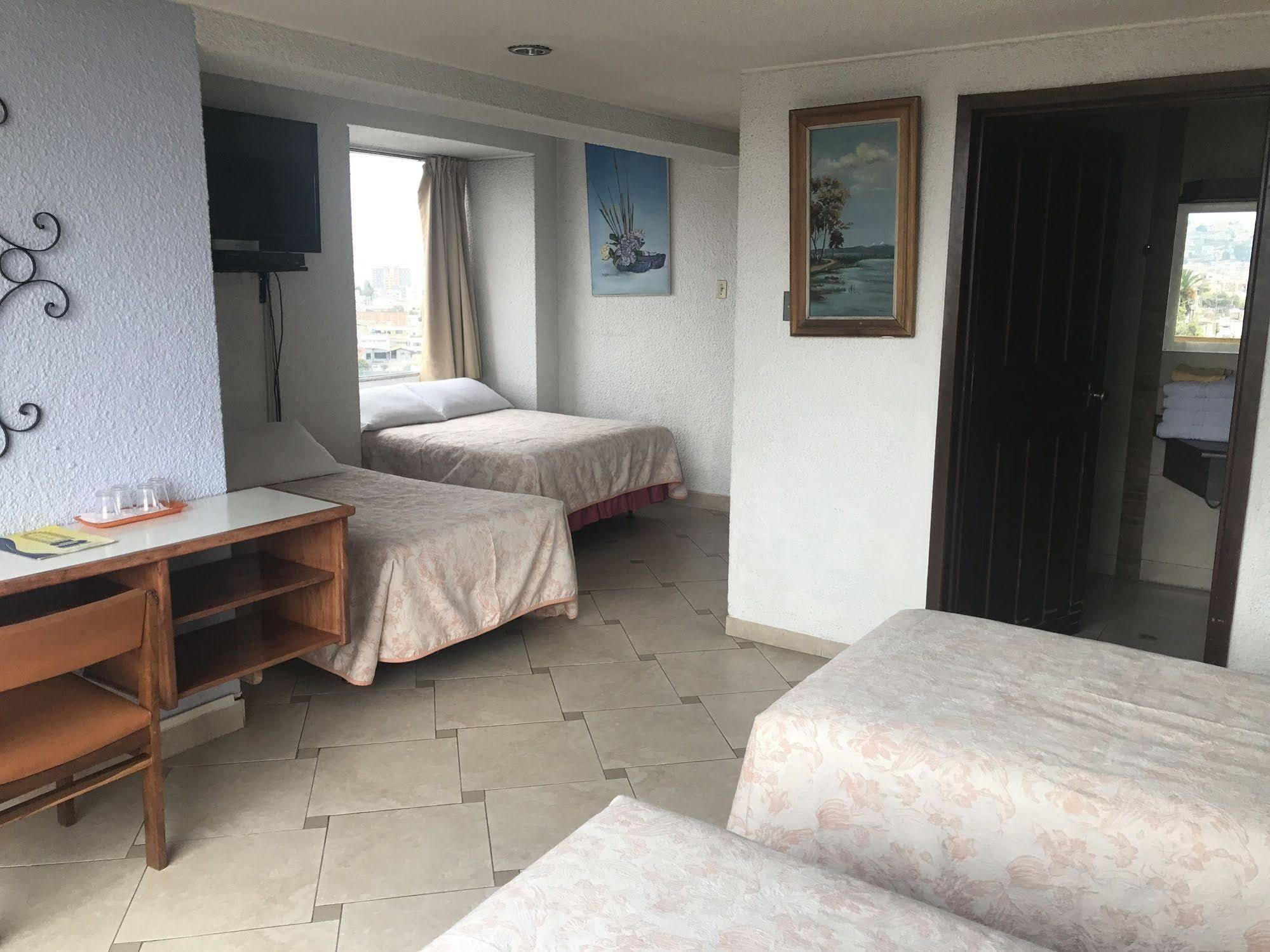 Savoy 3* Quito
